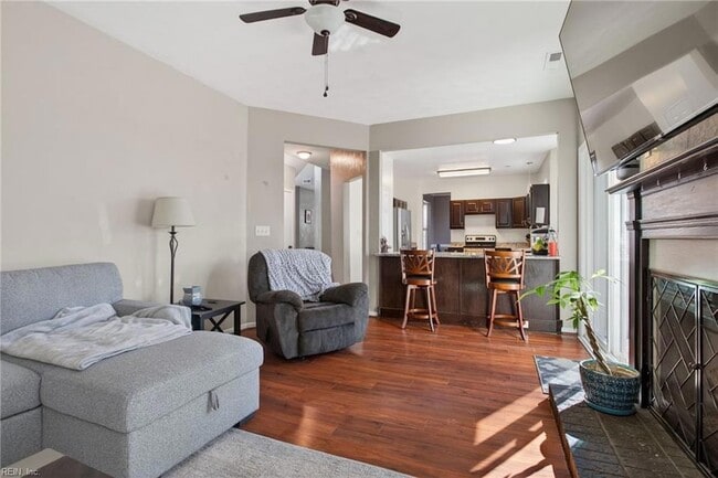 Building Photo - 307 Peachwood Ct