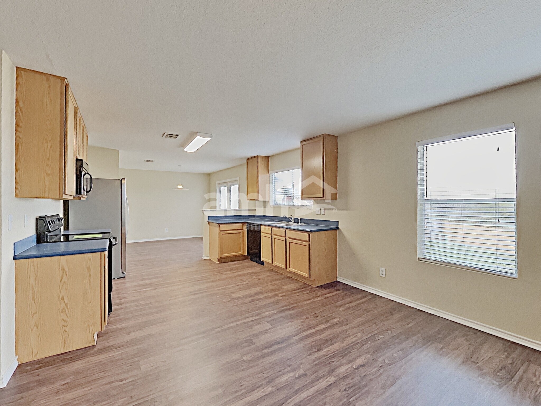 Building Photo - 7915 Arabian Cv