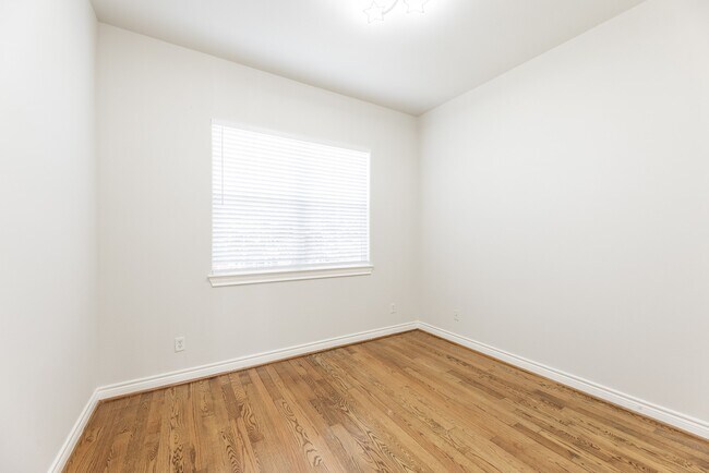 Building Photo - 2616 Starboard Point Dr