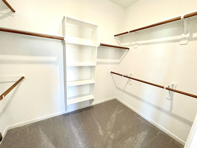 Building Photo - 29418 Amber Pne Ct