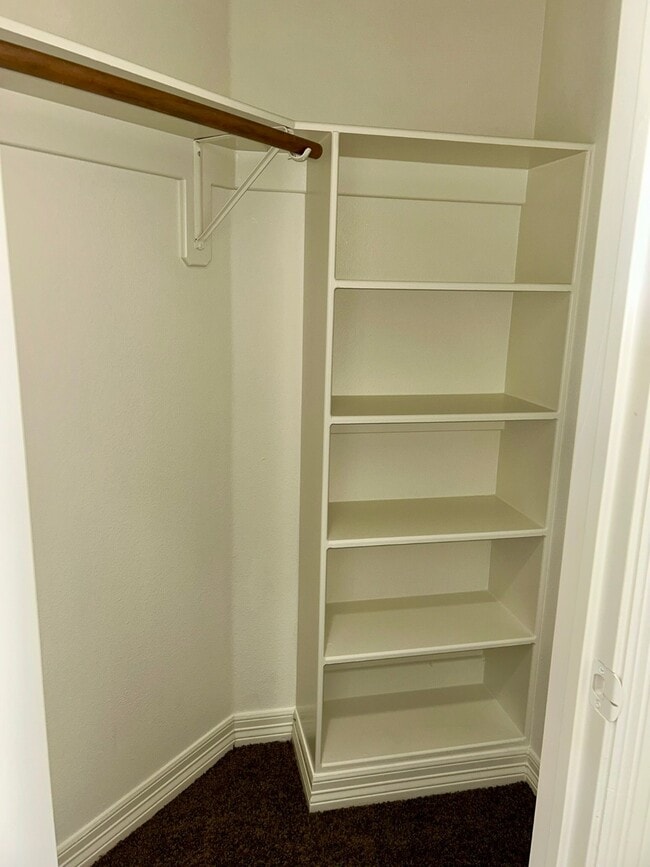 Building Photo - 1419 Miller Ave