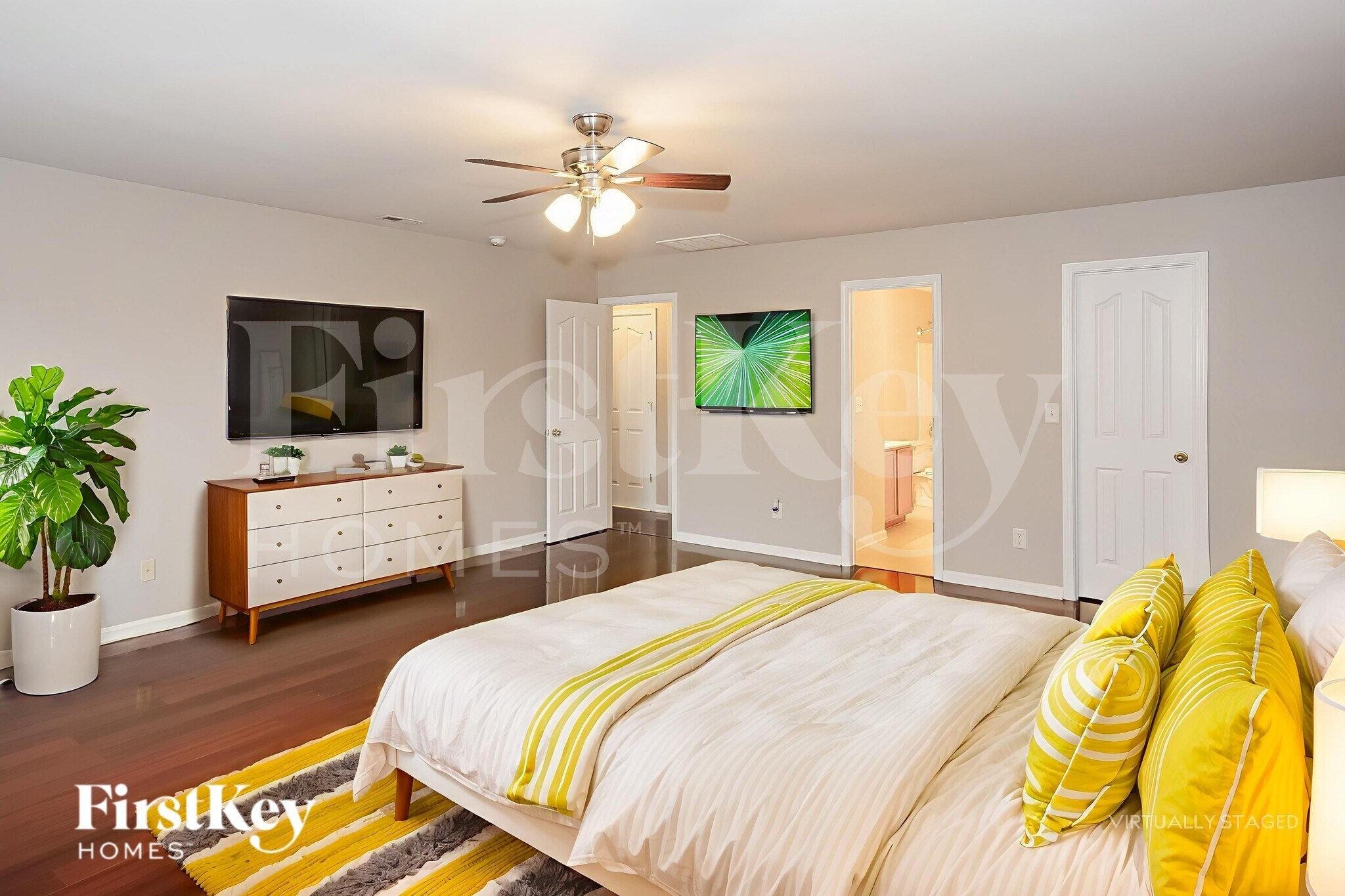 Building Photo - 8122 Chatham Oaks Dr