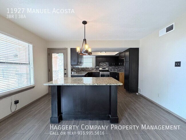 Building Photo - 11927 Manuel Acosta Dr