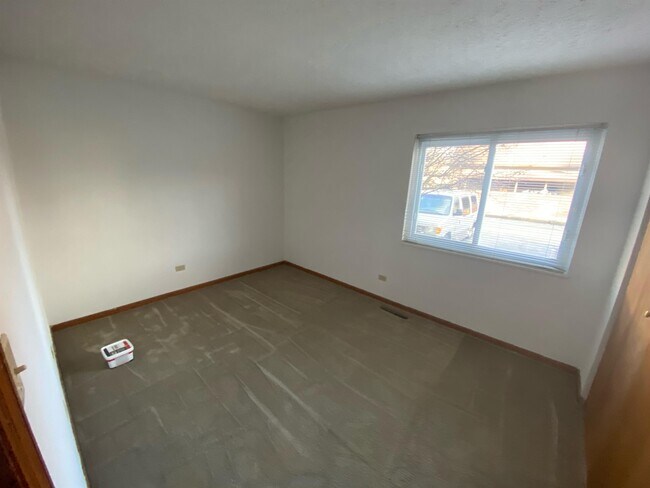 Building Photo - 1119 S Curtis Ave