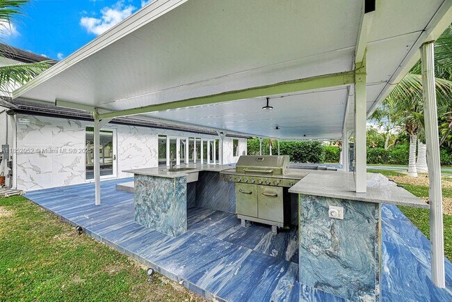 Building Photo - 7830 SW 120th St