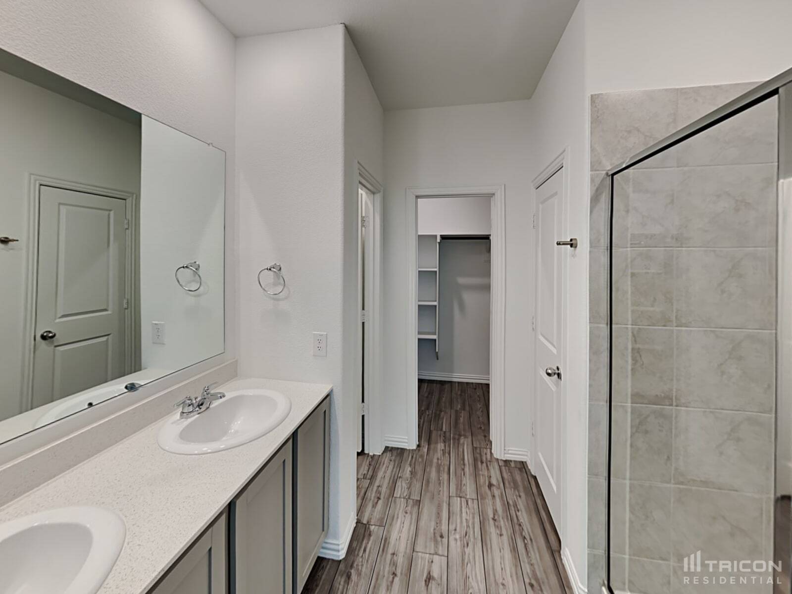 Building Photo - 2513 Starwater Dr