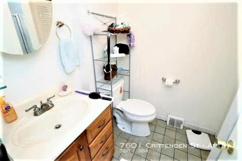 Master Bath - 7601 Crittenden St