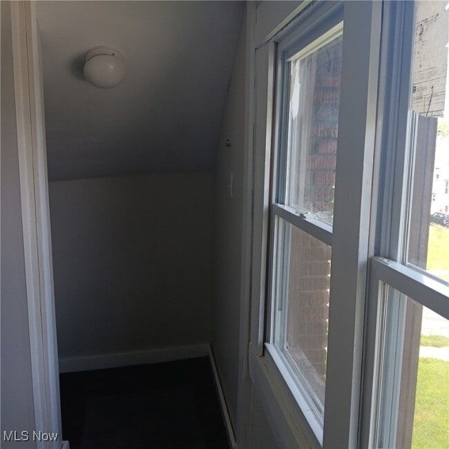 Building Photo - 12814 Arlington Ave