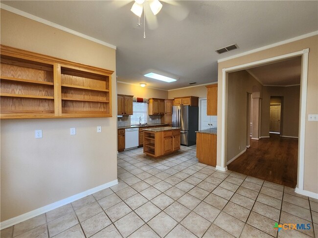 Building Photo - 1771 Oak Glen