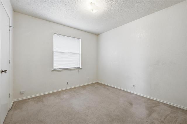 Building Photo - 2812 Ridgecrest Dr