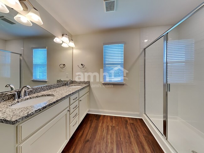 Building Photo - 199 Columns Rd