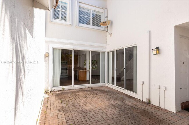 Building Photo - 935 Corkwood St