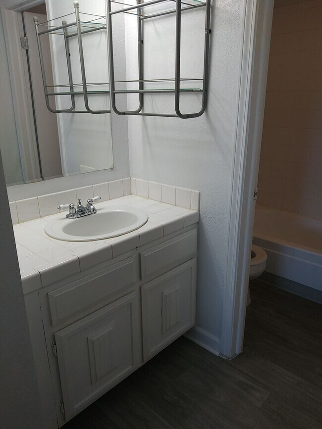 Building Photo - Your new home is waiting for you!