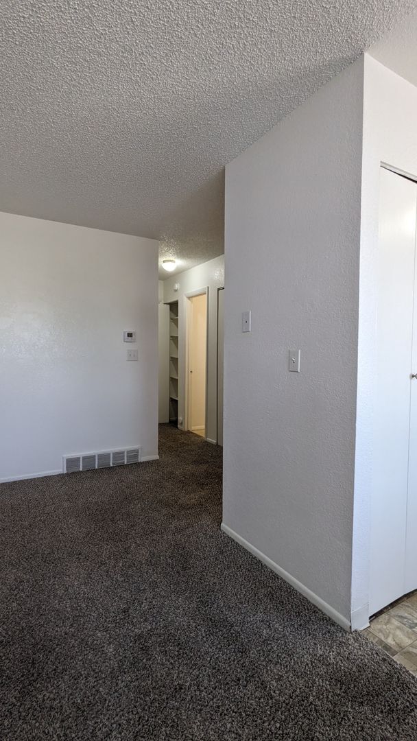 Building Photo - 3450 Cochran Dr