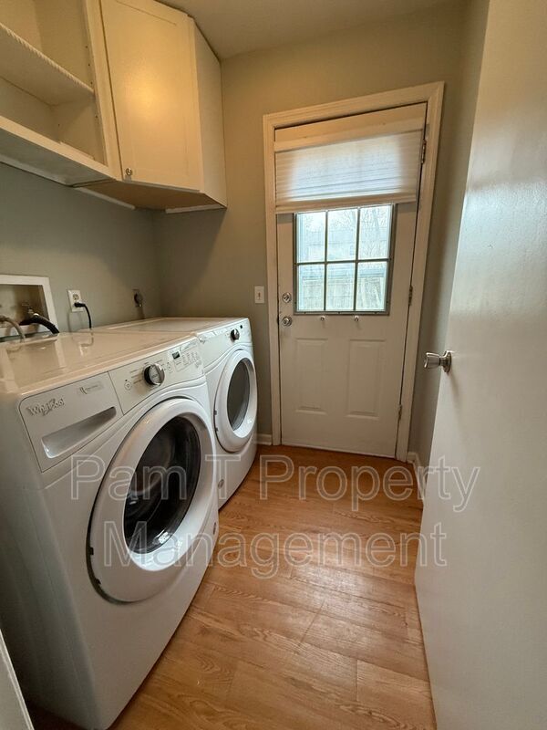 Building Photo - 226 Bordeaux Ln