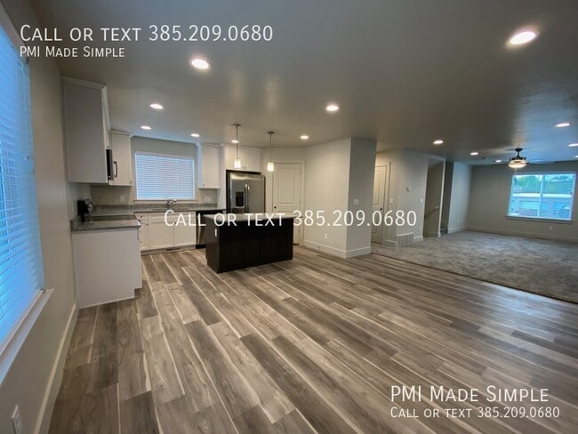 Building Photo - 1035 E 1020 S