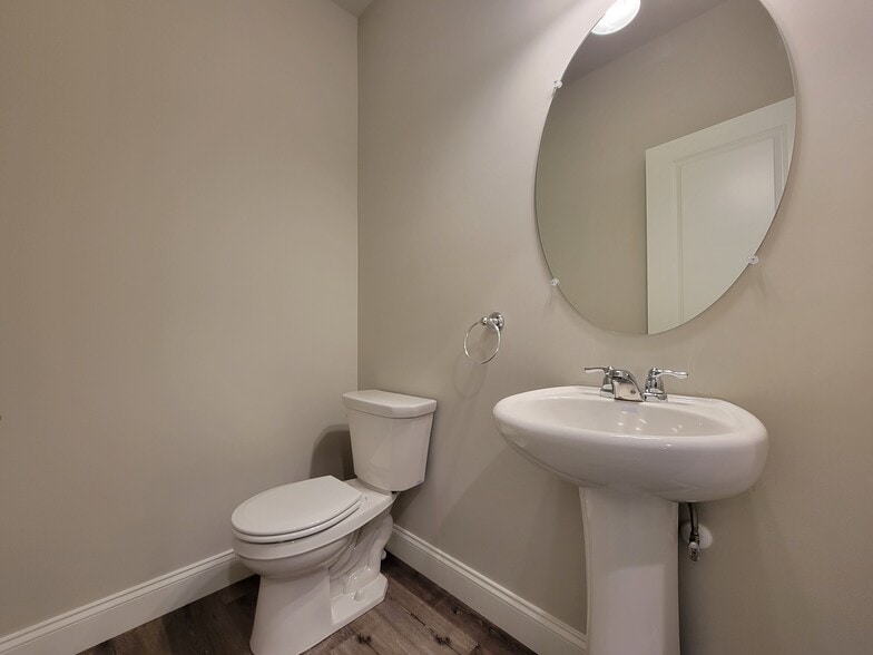 Building Photo - 256 Sage Blvd