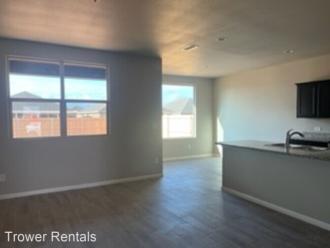 Building Photo - 3 br, 2 bath House - 1902 Twin Falls Dr