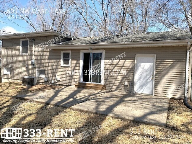 Building Photo - You'll be able to move around in this one ...