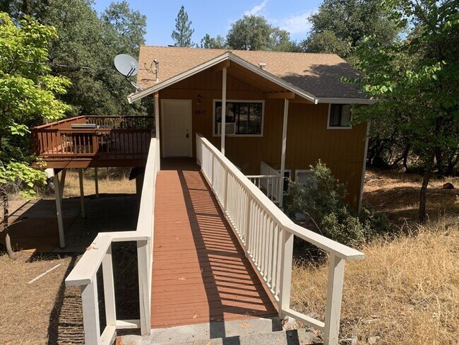 Primary Photo - Beautiful custom home on 2.5 private acres!