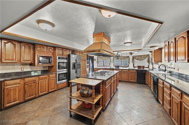 Building Photo - 3969 Royal Viking Way