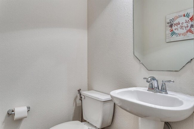 Building Photo - 10300 Laredo Dr