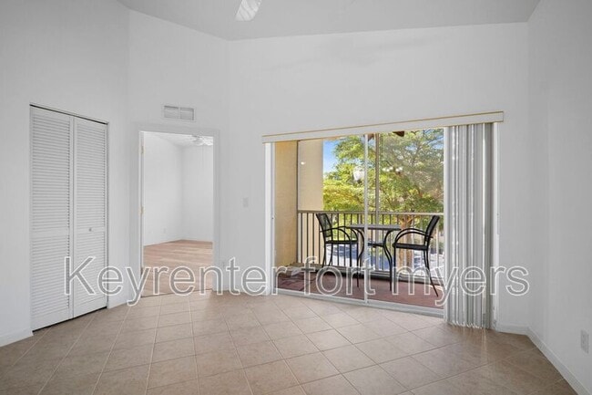 Building Photo - 4241 Bellasol Cir