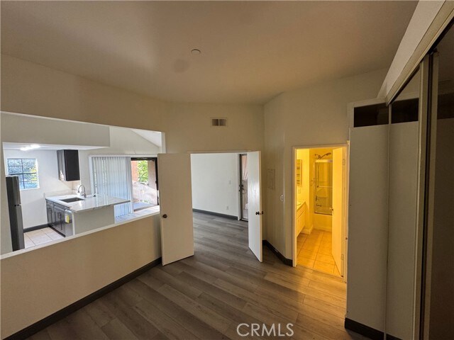 Building Photo - 1046 Calle Del Cerro