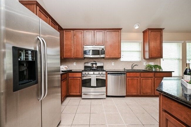 Building Photo - 8010 Durham Run Ln