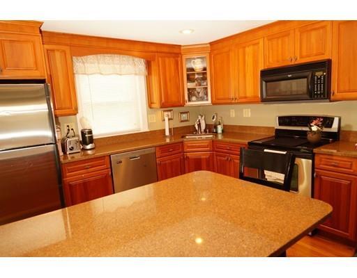 Building Photo - 13 Munroe Ave