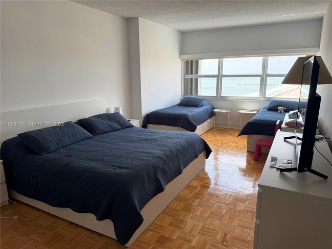 Building Photo - 4900 N Ocean Blvd