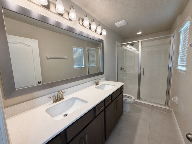Building Photo - Spacious 5-Bedroom Home at 170 Mitchell's Manor – 4.5 Baths and 2,708 Sq Ft of Comfort in Haines ...
