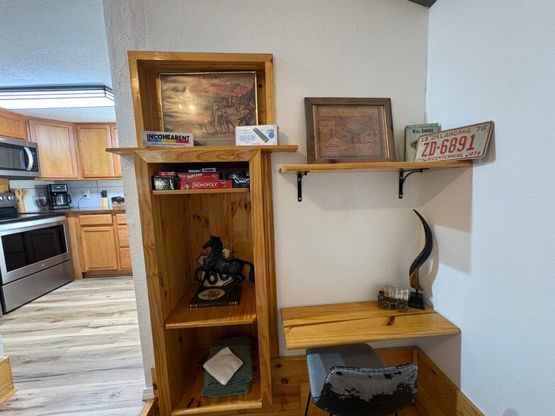 Building Photo - 3345 E 30th St