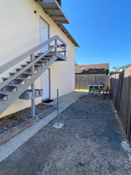 Building Photo - 6705 Trigo Rd