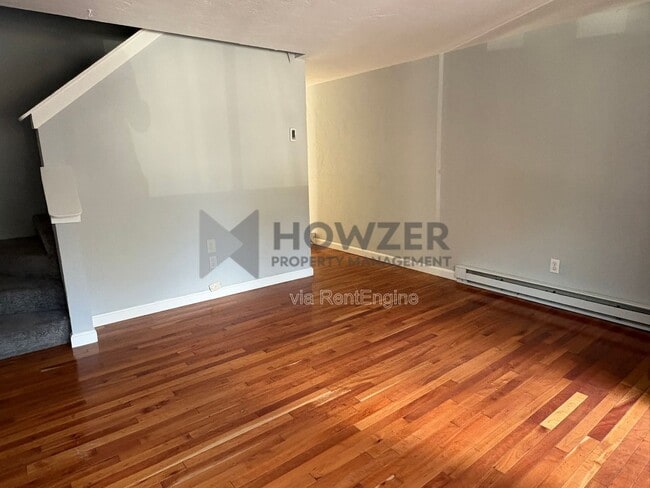 Building Photo - 10 Pine Grove Ave