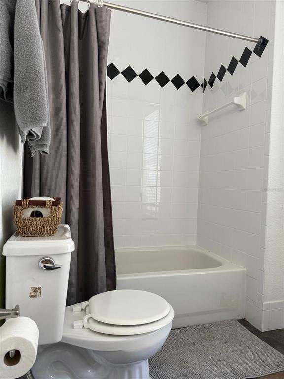 Building Photo - 910 SE 2nd St