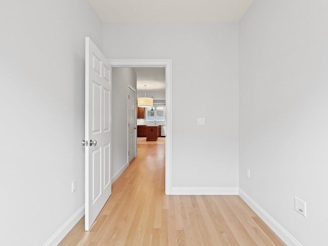 Building Photo - 431 Neponset St
