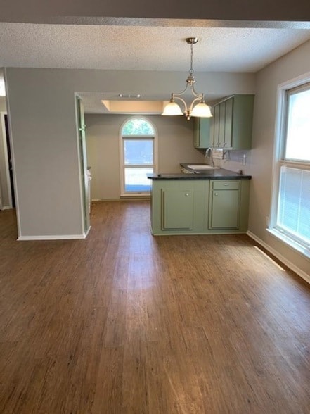 Building Photo - 7016 York Ave