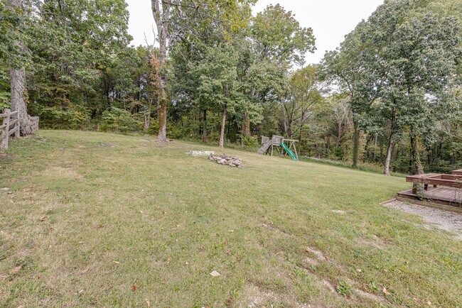 Building Photo - 1283 Cliff Amos Rd