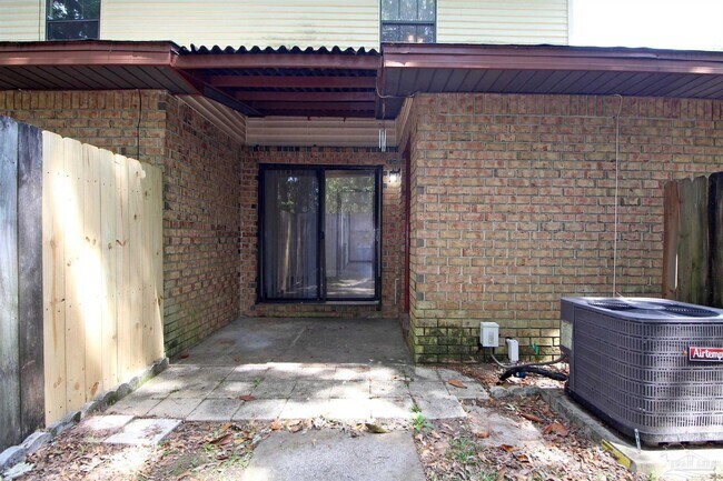 Building Photo - 1455 Acorn Ln