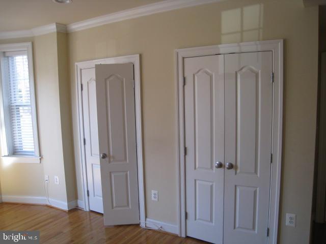 Building Photo - 1929 1st St NW