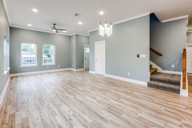 Building Photo - 4927 E Ridge Creek Dr
