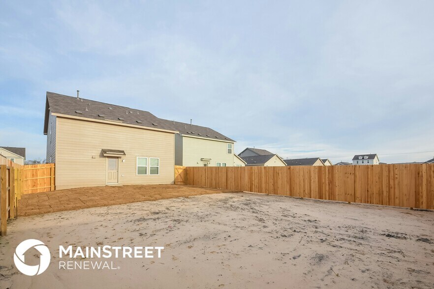 Building Photo - 6506 Hazy Gln