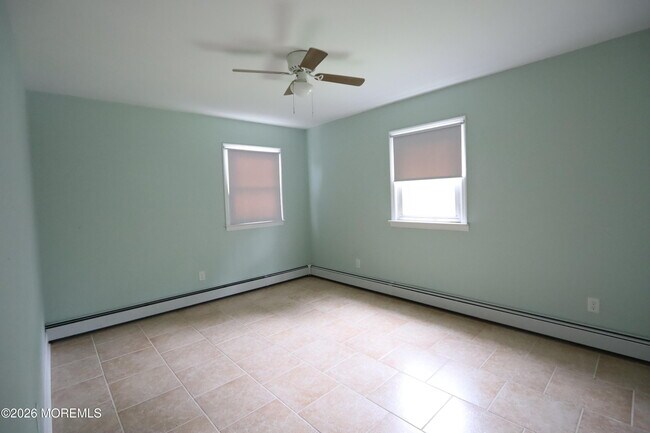 Building Photo - 110 Union Ave