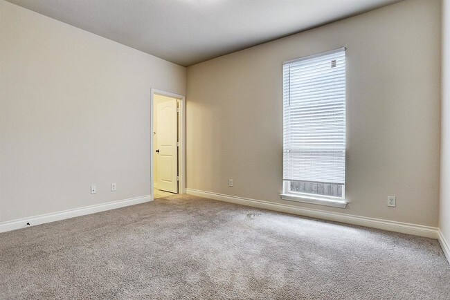 Building Photo - 27522 Kingsland Pl Ln