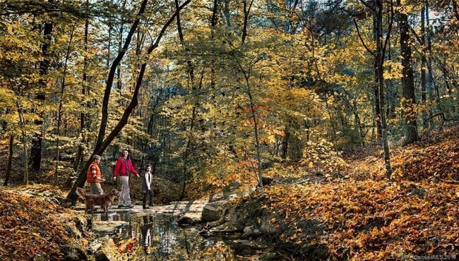 Building Photo - 15429 Topanga Dr