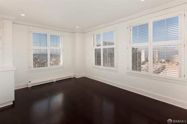 Building Photo - 1250 Jones St