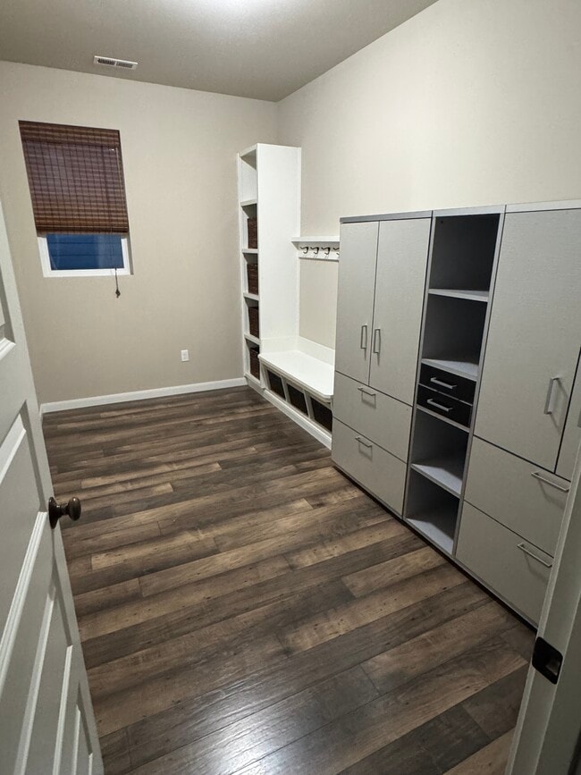 Building Photo - 4164 SW Colbert Way