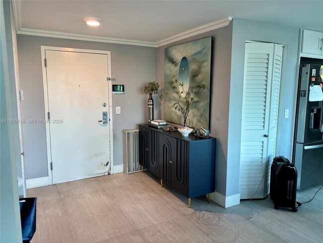 Building Photo - 2021 SW 3rd Ave