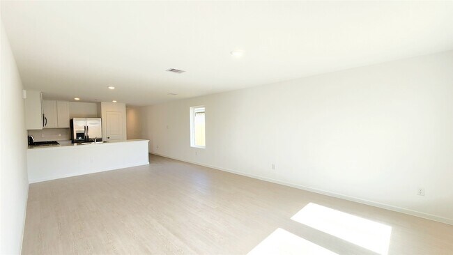 Building Photo - 26819 Feather Reed Dr